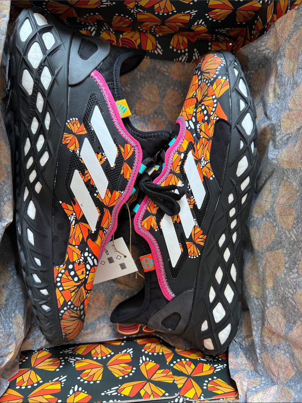 adidas unisex Web Boost Dia de los Muertos